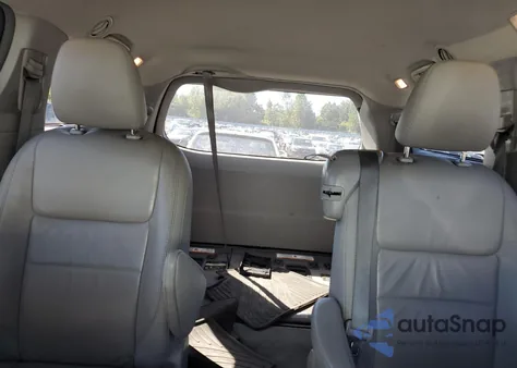 2017 Toyota Sienna Xle from USA, damaged, VIN 5TDYZ3DC4HS894530